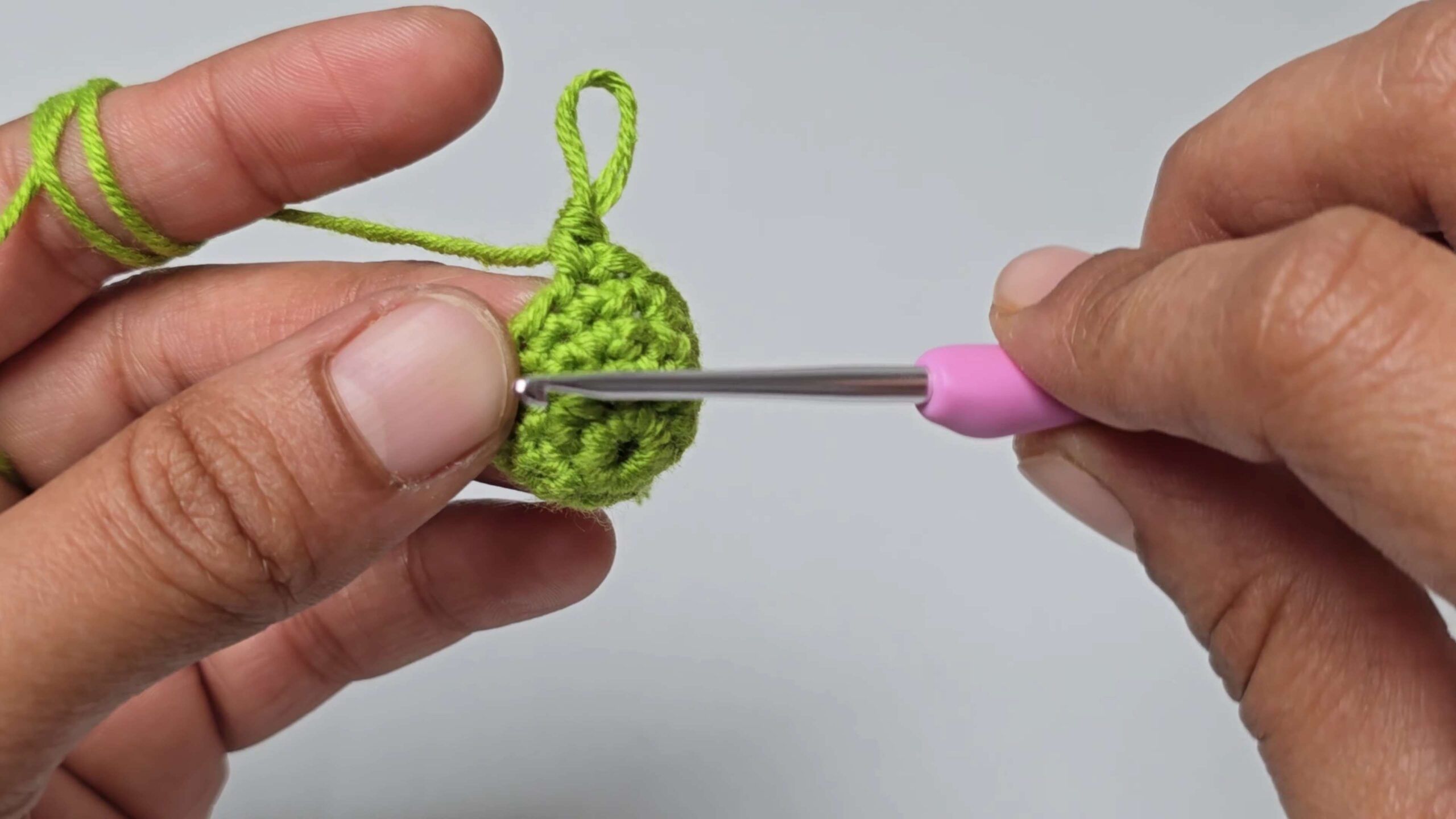 DIY Häkelnelkenstrauß